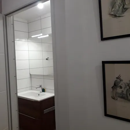 Tante Aurore Et D'hotes Διαμέρισμα *