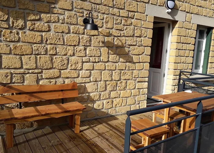 Tante Aurore Et D'hotes شقة